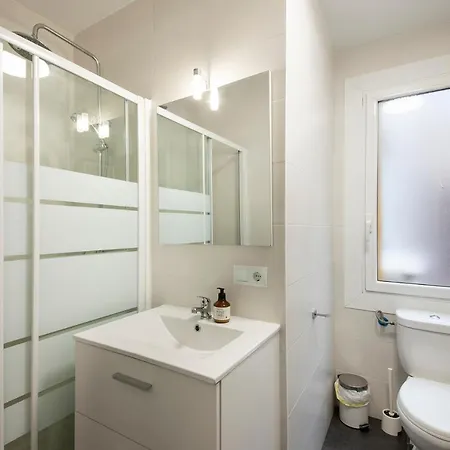 Appartement Beautiful With Terrace - Prime Location! *