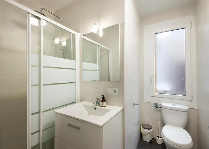 公寓 Beautiful With Terrace - Prime Location! *