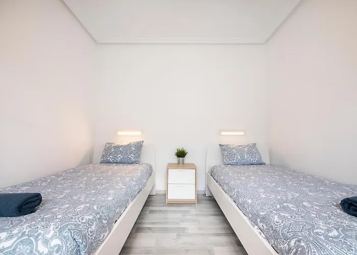 公寓 Beautiful With Terrace - Prime Location! *