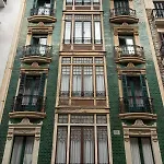 Beautiful With Terrace - Prime Location! *